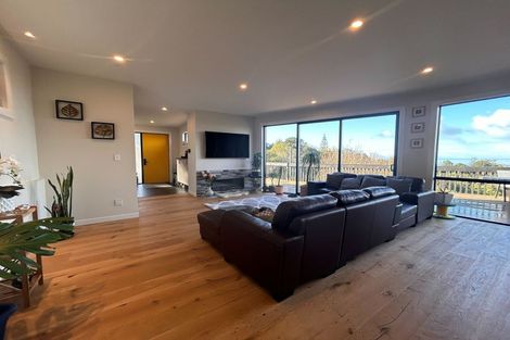 Photo of property in 645-649 South Titirangi Road, Titirangi, Auckland, 0604