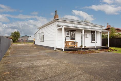 Photo of property in 207 High Street, Dannevirke, 4930
