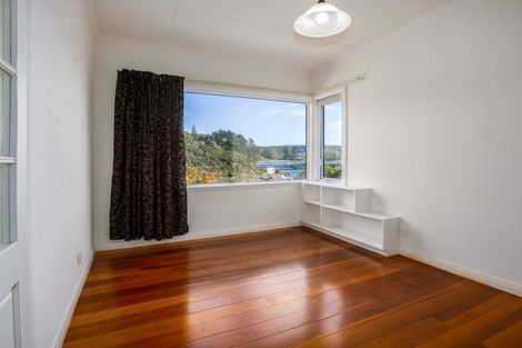 Photo of property in 53a Bayview Road, Paremata, Porirua, 5024