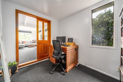 Photo of property in 73a Airlie Road, Plimmerton, Porirua, 5026