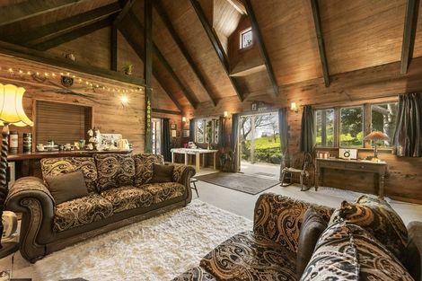 Photo of property in 202 Thompsons Track, Aongatete, 3178