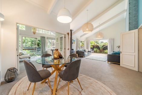 Photo of property in 62a Chatsworth Road, Silverstream, Upper Hutt, 5019