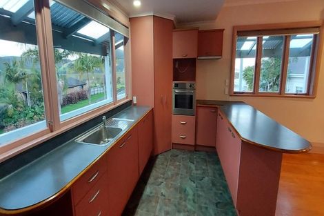 Photo of property in 30 Beach Road, Onerahi, Whangarei, 0110