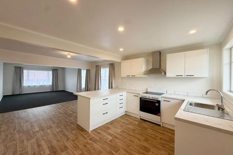 Photo of property in 60a Mould Street, Waitara, 4320