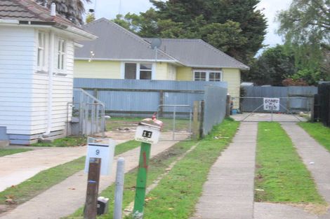 Photo of property in 11 Dockery Avenue, Onekawa, Napier, 4110