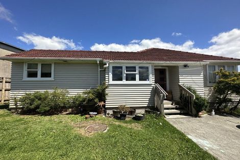 Photo of property in 68b Kelman Road, Kelston, Auckland, 0602