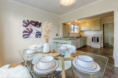 Photo of property in 28 Forest Road, Raumati South, Paraparaumu, 5032