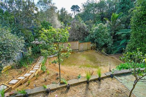 Photo of property in 18 Gibbs Crescent, Red Hill, Papakura, 2110