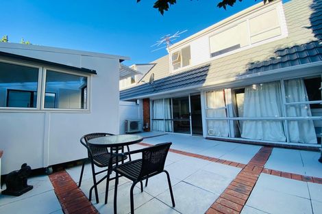 Photo of property in 8b Wai-iti Crescent, Woburn, Lower Hutt, 5010