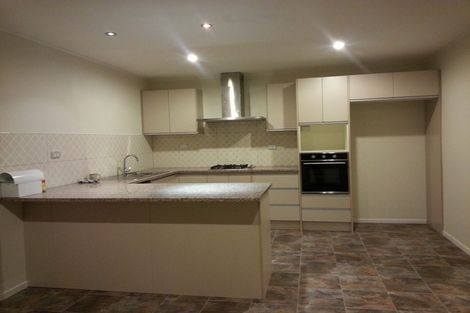Photo of property in 18 Keats Place, Blockhouse Bay, Auckland, 0600