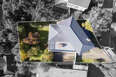 Photo of property in 3 Grenfell Drive, Karori, Wellington, 6012