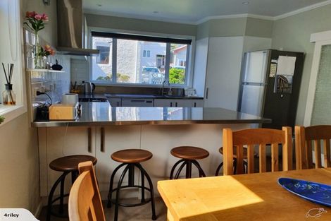 Photo of property in 30 Hiropi Street, Newtown, Wellington, 6021