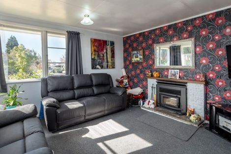 Photo of property in 11 Madden Place, Solway, Masterton, 5810