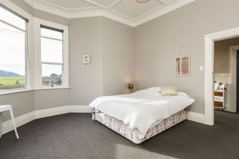 Photo of property in 68 Eglinton Road, The Glen, Dunedin, 9011