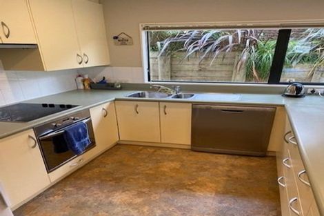Photo of property in 3a Duncan Street, Tawa, Wellington, 5028