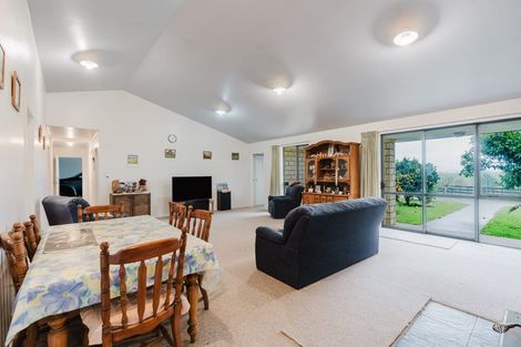 Photo of property in 800 Tuhikaramea Road, Ngahinapouri, Hamilton, 3290