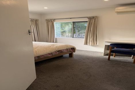 Photo of property in 1/132 Archers Road, Glenfield, Auckland, 0629