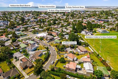 Photo of property in 29 Ward Crescent, Te Atatu Peninsula, Auckland, 0610