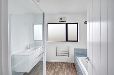 Photo of property in 9 Okahau Terrace, Warrington, 9471