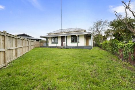 Photo of property in 66 Bridge Street, Bulls, 4818