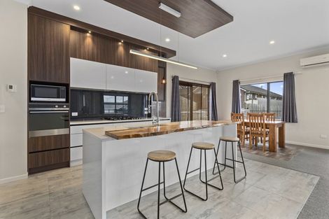 Photo of property in 35 Longbow Terrace, Flagstaff, Hamilton, 3210