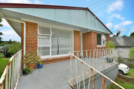 Photo of property in 14 Tawhana Crescent, Red Beach, 0932