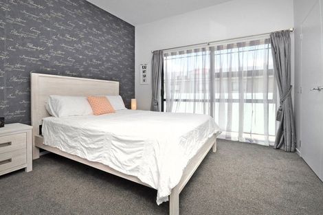 Photo of property in 111f Church Street, Onehunga, Auckland, 1061