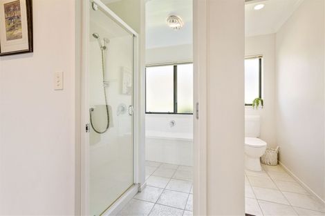 Photo of property in 29 San Bernadino Drive, Henderson, Auckland, 0612