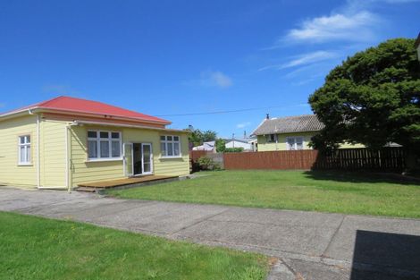 Photo of property in 6 Chamberlain Street, Waimangaroa, Westport, 7891