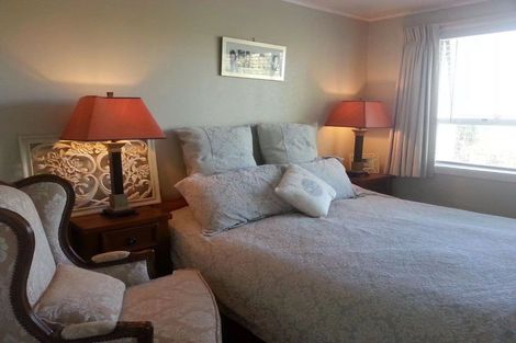 Photo of property in 26 Beach Road, Mellons Bay, Auckland, 2014