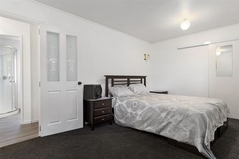 Photo of property in 22 Sunny Bay Road, Matua, Tauranga, 3110