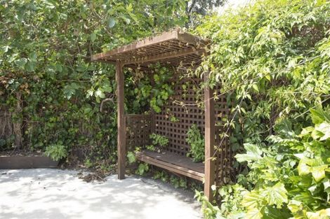 Photo of property in 30 Yardley Street, Avonhead, Christchurch, 8042