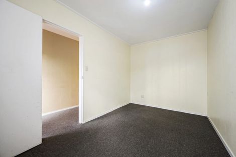 Photo of property in 6/175 Queens Drive, Lyall Bay, Wellington, 6022