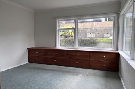 Photo of property in 112 Main Road, Tawa, Wellington, 5028