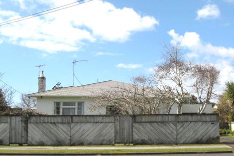 Photo of property in 40 Dorset Avenue, Westown, New Plymouth, 4310