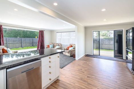 Photo of property in 37 Chester Road, Clareville, Carterton, 5791