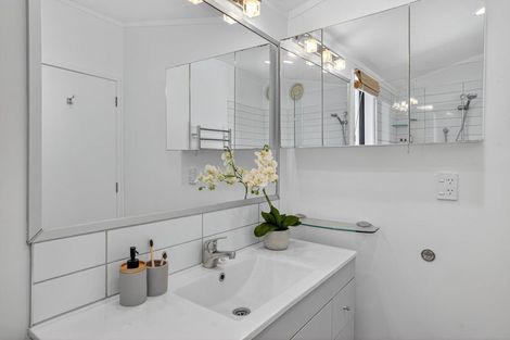 Photo of property in 73 Willjames Avenue, Algies Bay, Warkworth, 0920