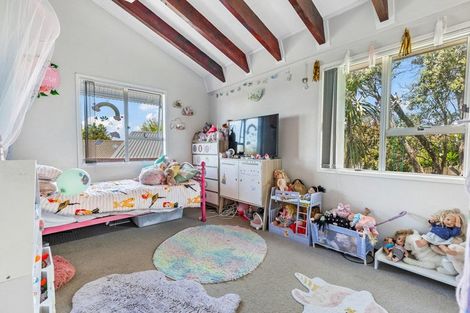 Photo of property in 60 Forest Hill Road, Henderson, Auckland, 0612