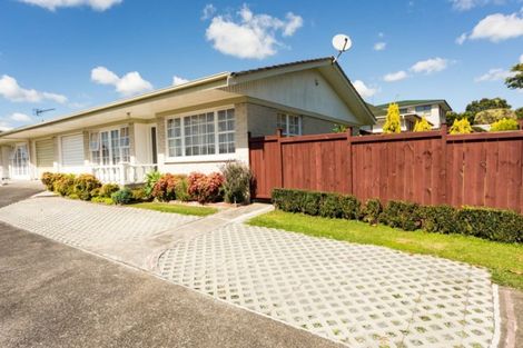 Photo of property in 1/135 Glenmore Road, Sunnyhills, Auckland, 2010