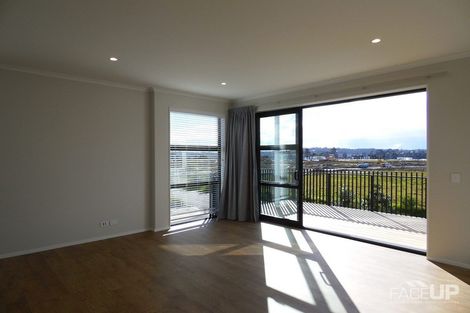 Photo of property in 75 Glidepath Road, Hobsonville, Auckland, 0616