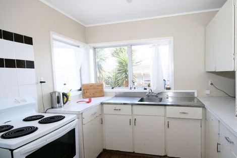 Photo of property in 1/29 Lane Road, Weymouth, Auckland, 2103