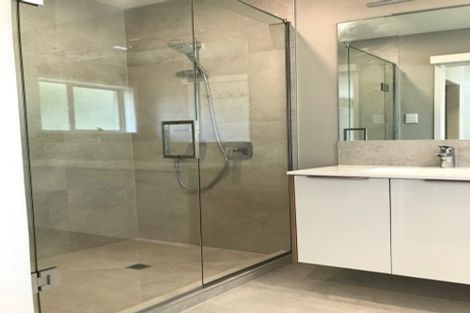 Photo of property in 79 Tawa Road, Kumeu, 0891