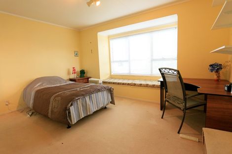 Photo of property in 20 Wycherley Drive, Bucklands Beach, Auckland, 2014