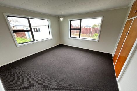 Photo of property in 224 Mairehau Road, Burwood, Christchurch, 8083