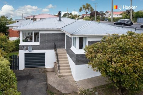 Photo of property in 1 Glendevon Place, Vauxhall, Dunedin, 9013