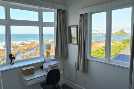 Photo of property in 156 The Esplanade, Houghton Bay, Wellington, 6023