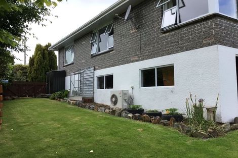 Photo of property in 24 Golfers Drive, Balclutha, 9230