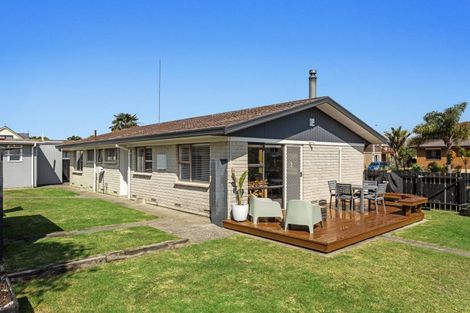 Photo of property in 114 Riverside Drive, Whakatane, 3120