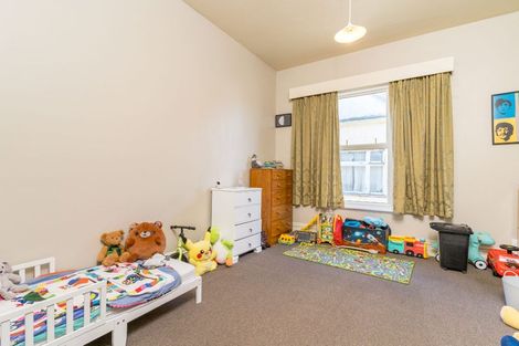 Photo of property in 40 Oxford Street, South Dunedin, Dunedin, 9012
