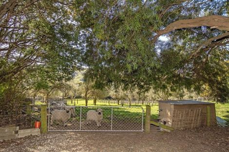 Photo of property in 5518 Christchurch Akaroa Road, French Farm, 7582